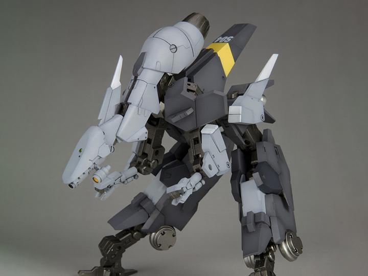 Frame Arms NSG-25γ STRAUSS: RE2 Plastic Model Kit