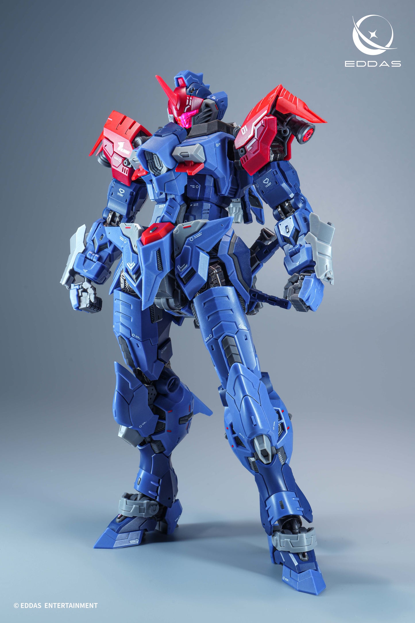 Salamander 1/100 Scale Model Kit