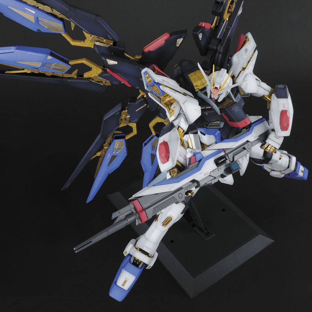 1/60 PG Strike Freedom Gundam